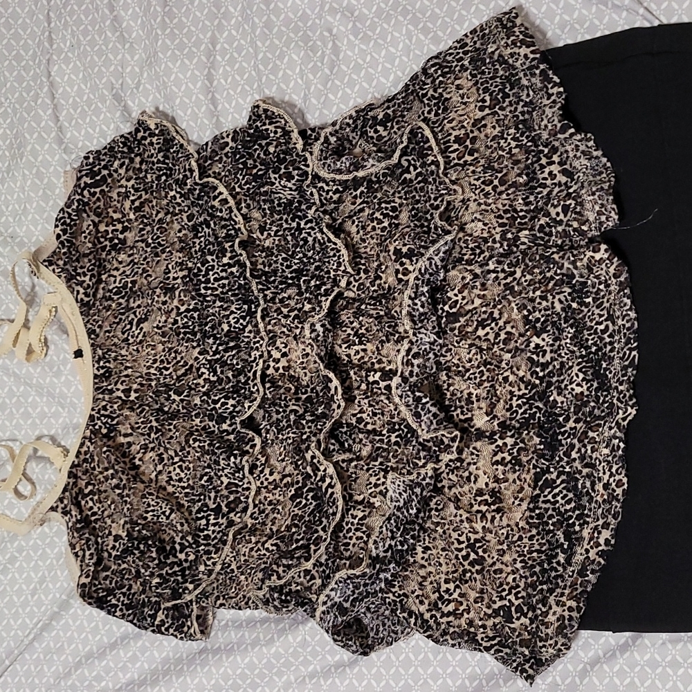 Leopard print ruffle tank top